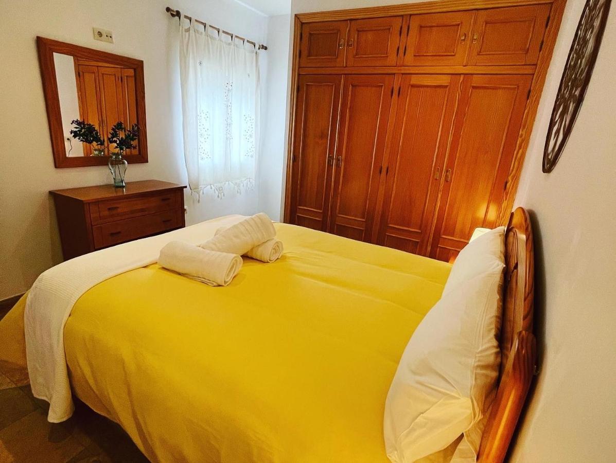 Apartamentos Colon Pondos Линарес Екстериор снимка
