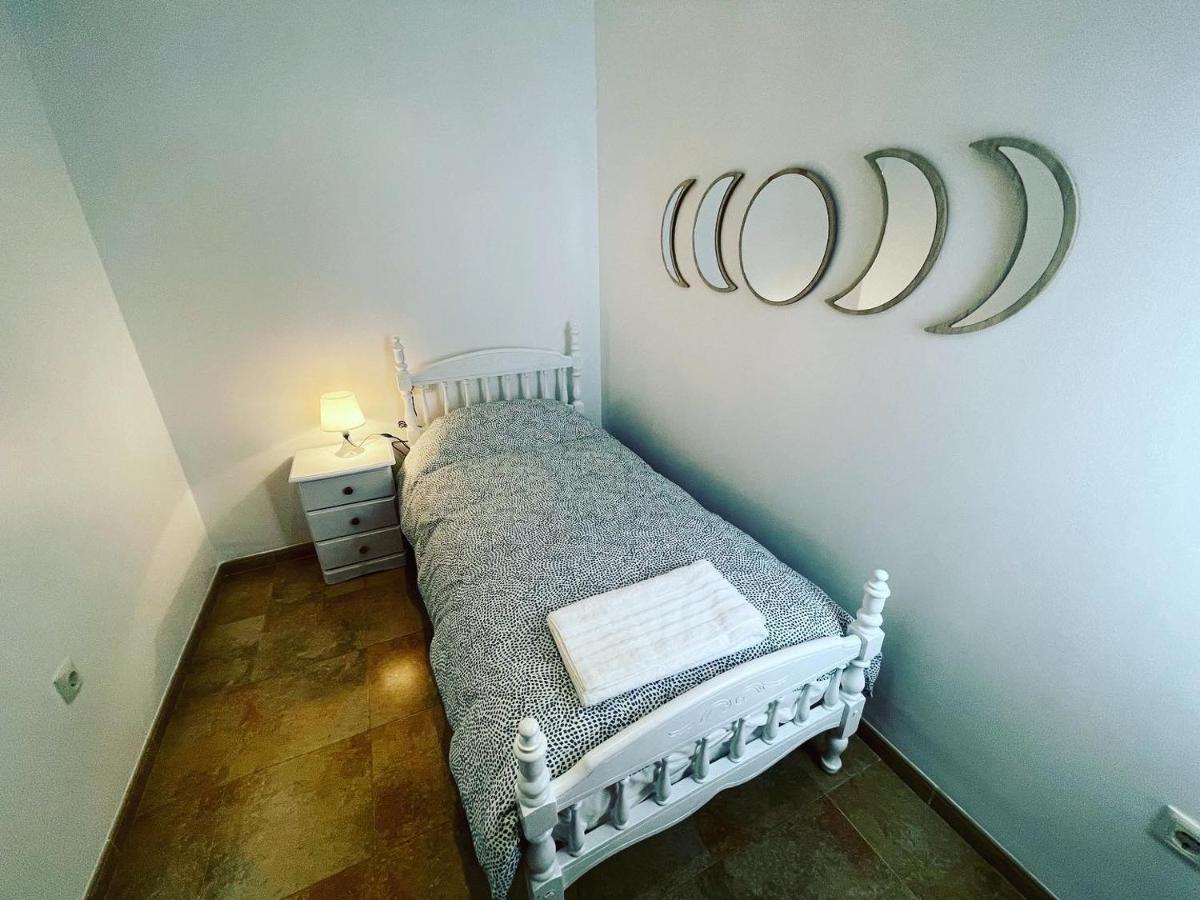 Apartamentos Colon Pondos Линарес Екстериор снимка