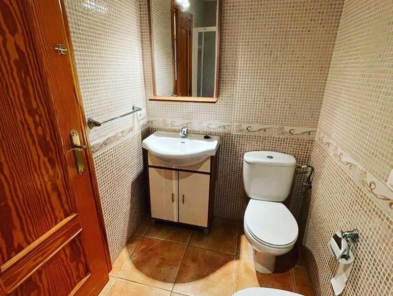 Apartamentos Colon Pondos Линарес Екстериор снимка