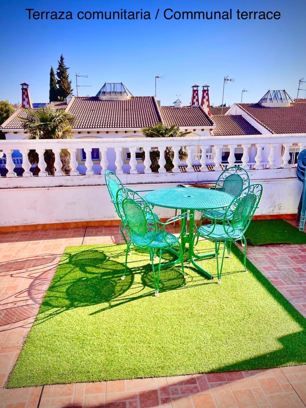 Apartamentos Colon Pondos Линарес Екстериор снимка